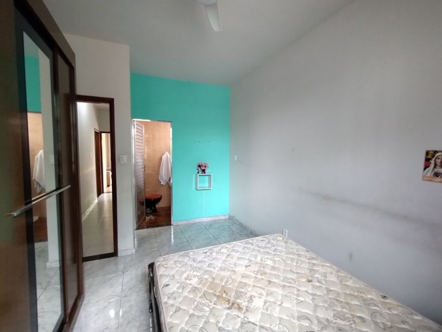 Vendo casa em Santa Eugênia - Nova Iguaçu - RJ
