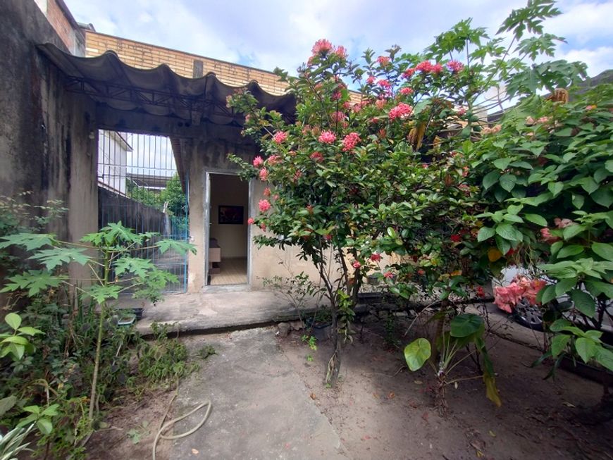 Vendo casa em Santa Eugênia - Nova Iguaçu - RJ