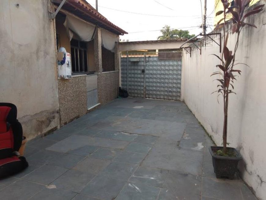 Vendo Casa com 450 m² no centro de Miguel Couto para fins comerciais ou residenciais
