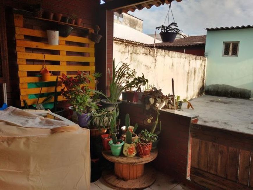 Vendo Casa com 450 m² no centro de Miguel Couto para fins comerciais ou residenciais