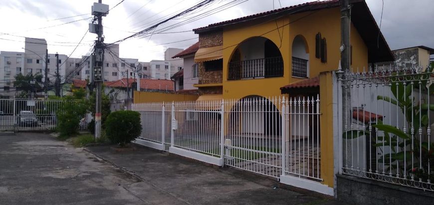 Casas 3 e 4 Quartos para Venda em Nova Iguaçu, Prata, 3 dormitórios, 2 banheiros, 3 vagas