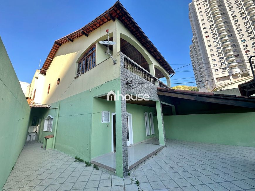 Casa Duplex à Venda em Nova Iguaçu