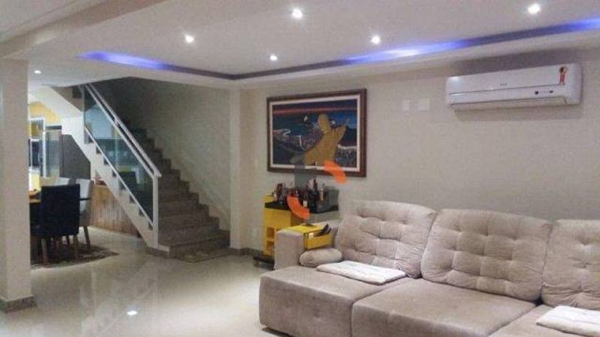 Casa para venda possui 218m² 04 quartos Bairro Califórnia - Nova Iguaçu - RJ