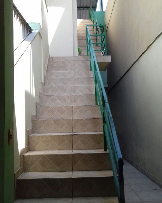 CASA em Nova Iguaçu - RJ, Califórnia
