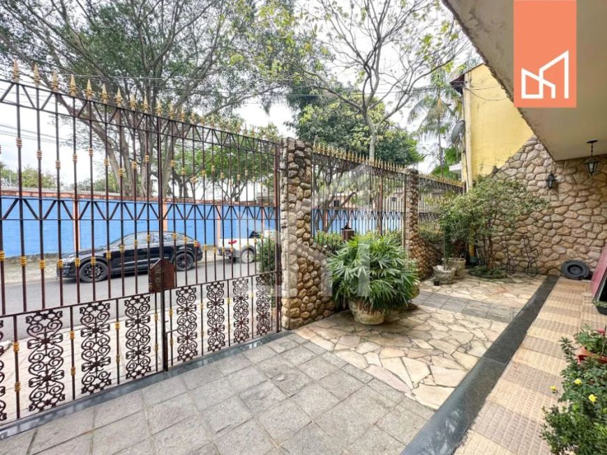 Casa Padrão a venda em Nova Iguaçu