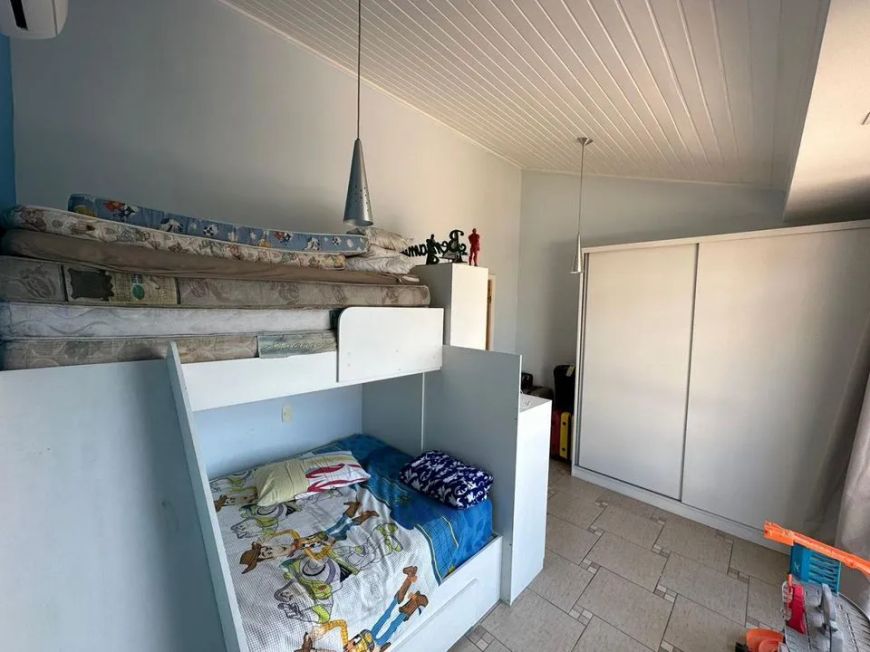Casa para Venda em Nova Iguaçu, Centro, 3 dormitórios, 3 suítes, 4 banheiros, 1 vaga