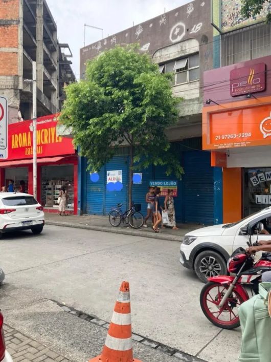 Ponto Comercial para Venda em Nova Iguaçu, Centro, 2 banheiros