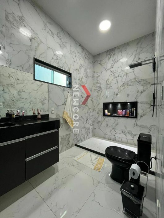 Casa em Rua Luís Augusto Pinho - Chacrinha - Nova Iguaçu/RJ