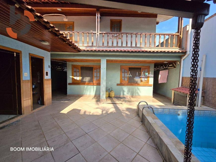 Casa com 4 dormitórios à venda, 243 m² por R$ 900.000,00 - Caonze - Nova Iguaçu/RJ