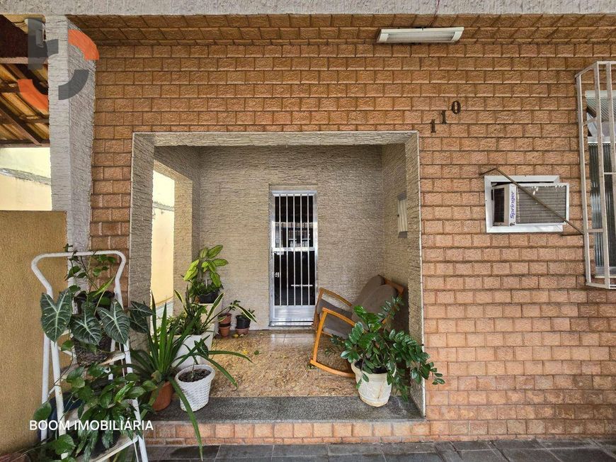 02 Excelentes Casas com 1 e 3 dormitórios à venda, 114 m² por R$ 650.000 - Centro - Nova Iguaçu/RJ