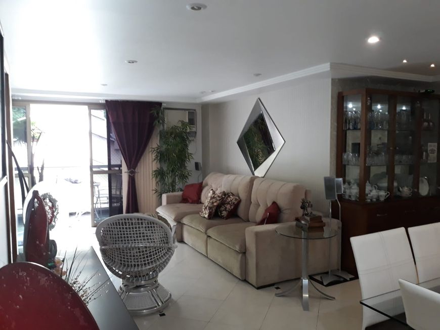 APARTAMENTO NO CENTRO DE NOVA IGUAÇU 166m²