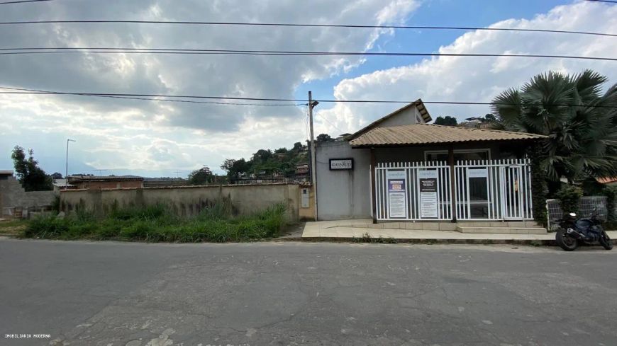 Casa para Venda em Nova Iguaçu, Boa Esperança, 1 dormitório, 1 suíte, 5 banheiros, 4 vagas
