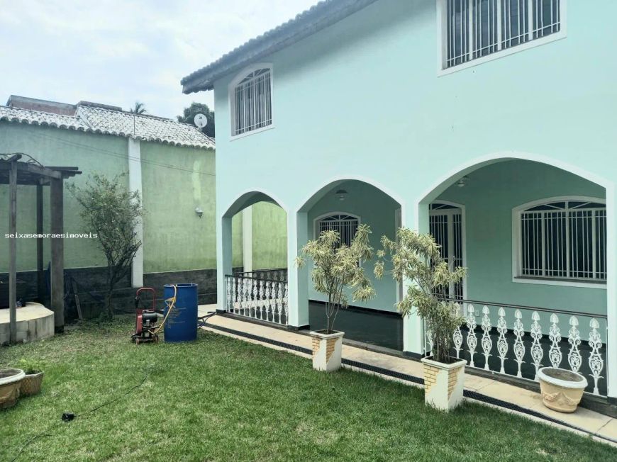 Casa para Venda em Nova Iguaçu, da Luz, 3 dormitórios, 1 suíte, 4 banheiros, 5 vagas