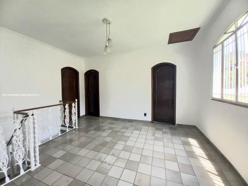 Casa para Venda em Nova Iguaçu, da Luz, 3 dormitórios, 1 suíte, 4 banheiros, 5 vagas