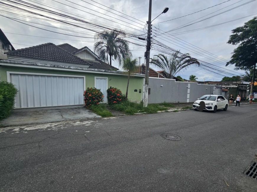 Casa para Venda em Nova Iguaçu, Jardim Iguaçu, 2 dormitórios, 1 suíte, 3 banheiros, 2 vagas