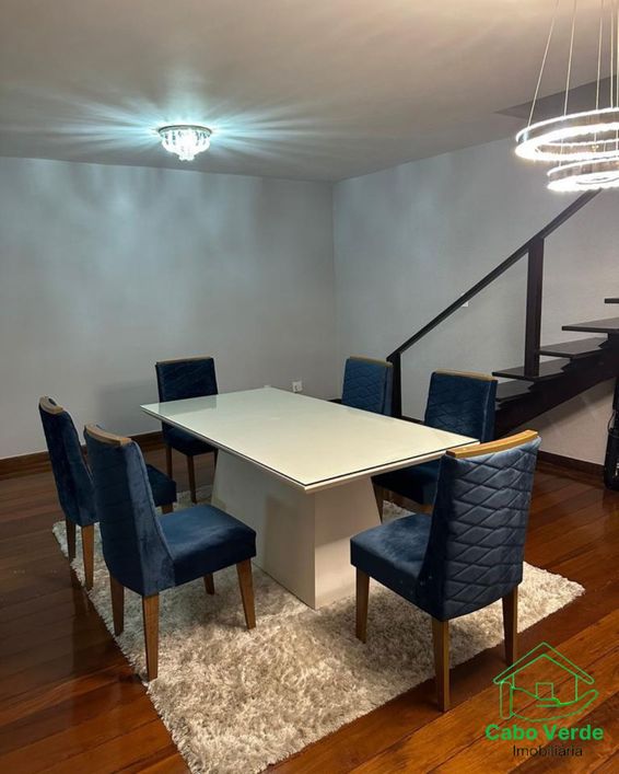 Duplex para venda possui 325 metros quadrados com 3 quartos em Centro - Nova Iguaçu - RJ