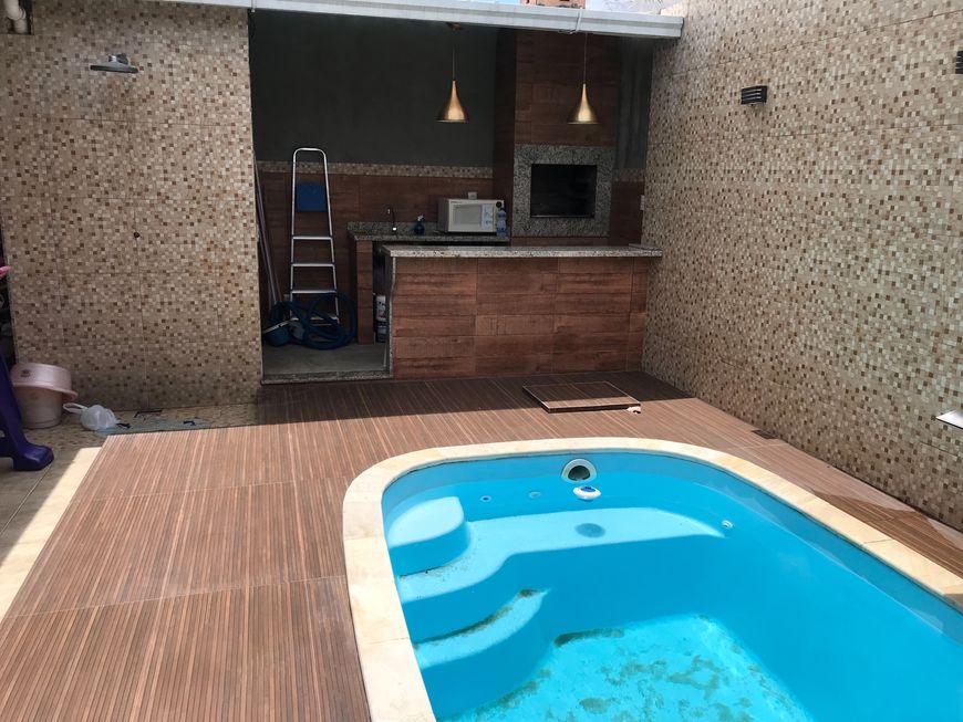 Vendo casa linear com piscina em santa Eugênia Nova Iguaçu linda