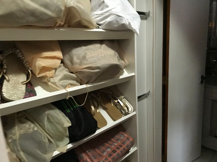 Vendo ou alugo duas casas lindas total de 6 quartos e 1 suíte master no Esplanada Nova Iguaçu.