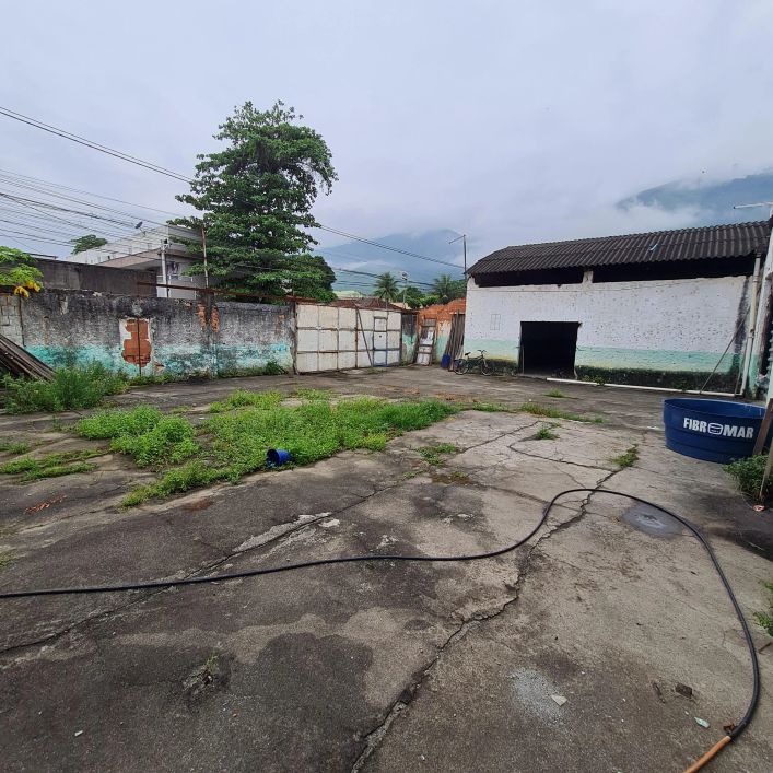 Realiza Imóveis - VENDO / ALUGA EXCELENTE GALPÃO COMERCIAL COM 1600M2 NO CENTRO DE CABUÇU.