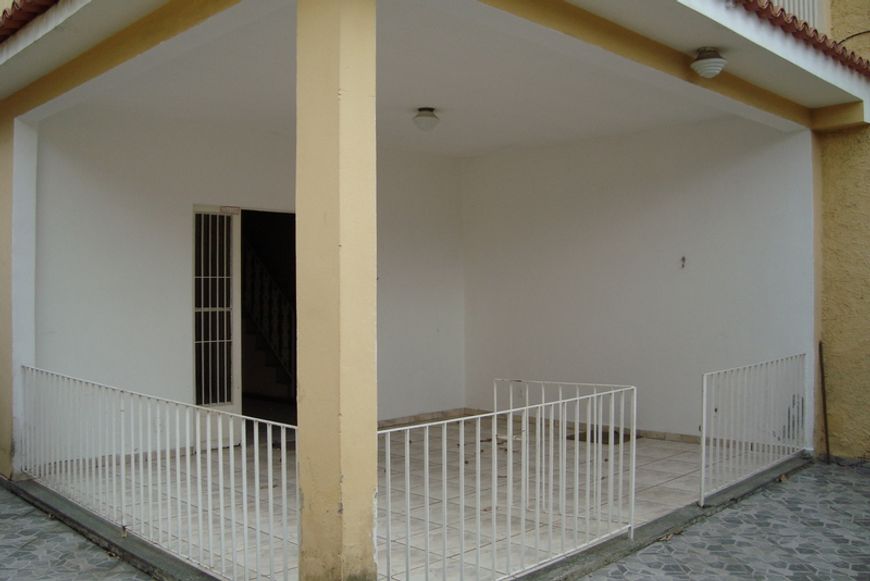 Vendo casa em Nova Iguaçu