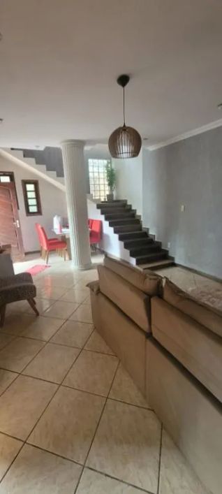 Casa com 3 quartos à venda, 185 m² por R$ 420.000 - Jardim Iguaçu - Nova Iguaçu/RJ