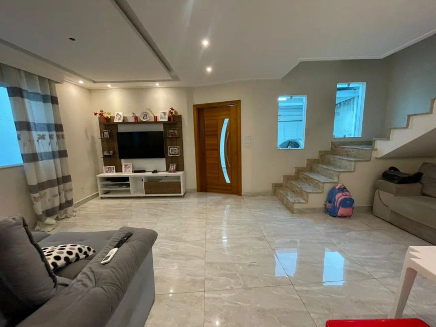 Vendo casa lindíssima com 5 quartos em Santa Eugênia Nova Iguaçu Melhor ponto