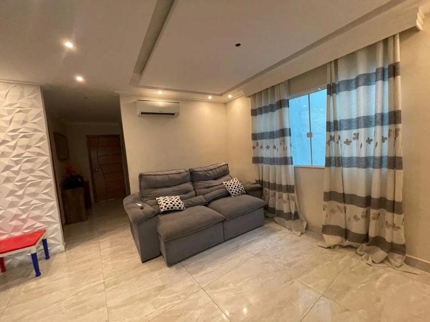 Vendo casa lindíssima com 5 quartos em Santa Eugênia Nova Iguaçu Melhor ponto