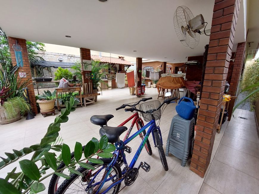 Casa para venda com 267 metros quadrados com 2 quartos em Califórnia - Nova Iguaçu - RJ