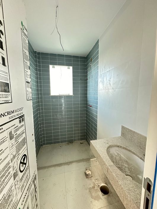 Linda casa 3 quartos no Condomínio Pedreira, ao lado do Shopping Iguaçu