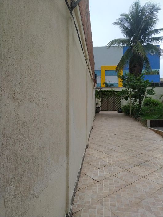 Casa com uma estrutura belíssima de 110m² de construção e 500m² de área total -Alvarez- Nova Iguaçu