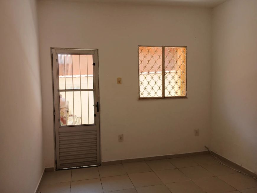 Alugo casa em Nova Iguaçu