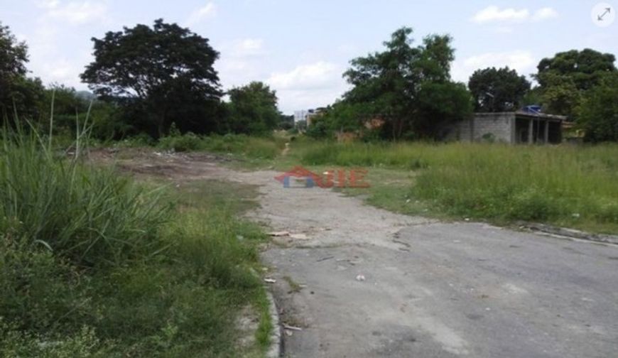 Terreno plano 94.434,00m²