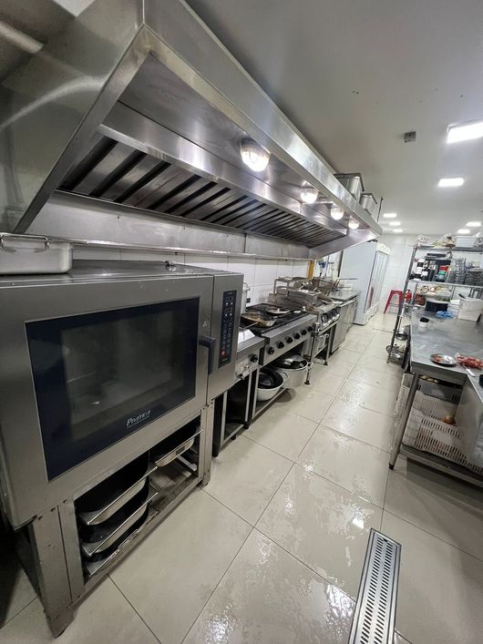 Ponto comercial/Loja/Box para venda possui 200 metros quadrados em Centro - Nova Iguaçu - RJ