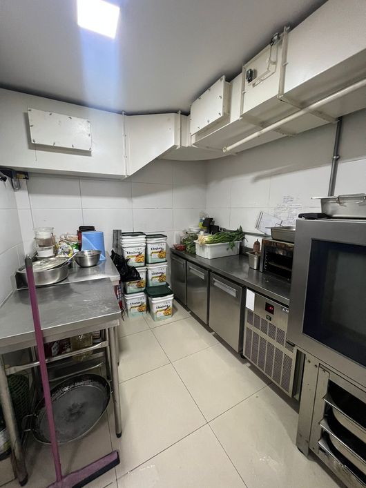 Ponto comercial/Loja/Box para venda possui 200 metros quadrados em Centro - Nova Iguaçu - RJ