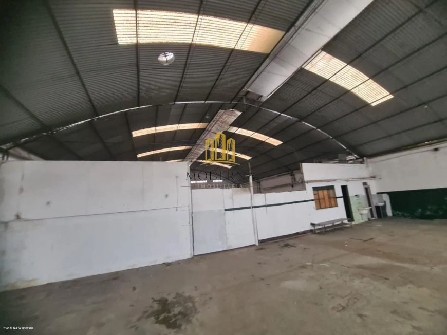 Prédio Comercial para Locação em Nova Iguaçu, Centro, 3 banheiros, 20 vagas