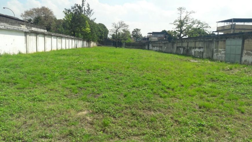 ÁREA 4.800M² - FRENTE A RODOVIA PRESIDENTE DUTRA - NOVA IGUAÇU
