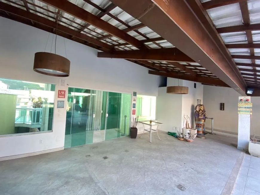 Casa para Venda em Nova Iguaçu, LUZ, 4 dormitórios, 2 suítes, 4 banheiros, 2 vagas