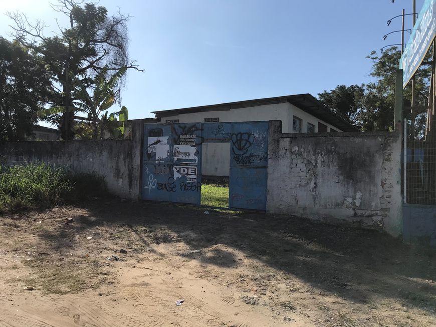 Vendo ou alugo Galpão na Dutra com área de 1800 m² Posse Nova Iguaçu
