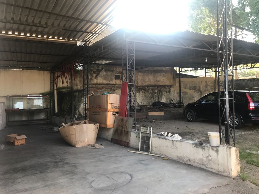Vendo ou alugo Galpão na Dutra com área de 1800 m² Posse Nova Iguaçu