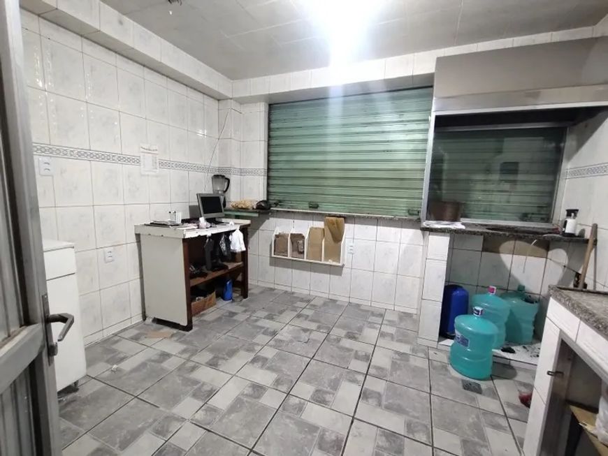 Alugo casa em Nova Iguaçu - RJ.