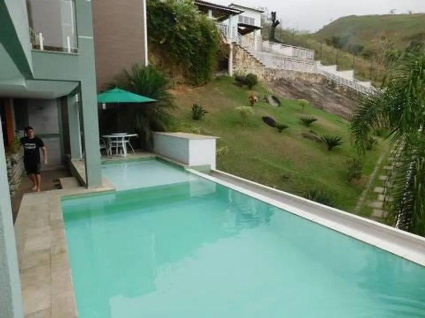 Casa para Venda em Nova Iguaçu, LUZ, 5 dormitórios, 5 suítes, 6 banheiros, 4 vagas