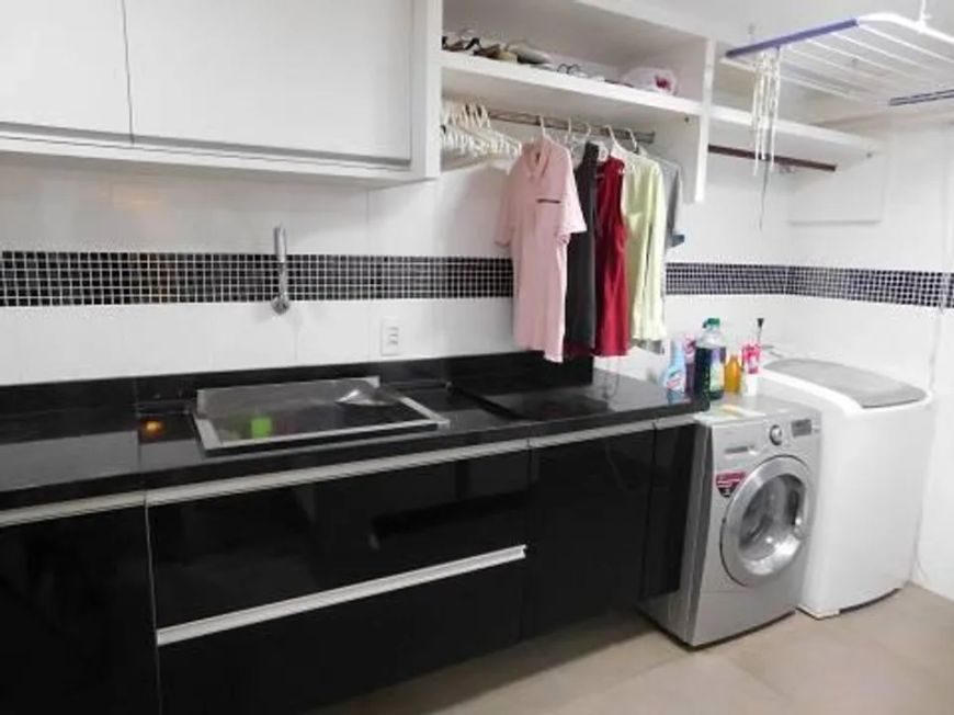 Casa para Venda em Nova Iguaçu, LUZ, 5 dormitórios, 5 suítes, 6 banheiros, 4 vagas