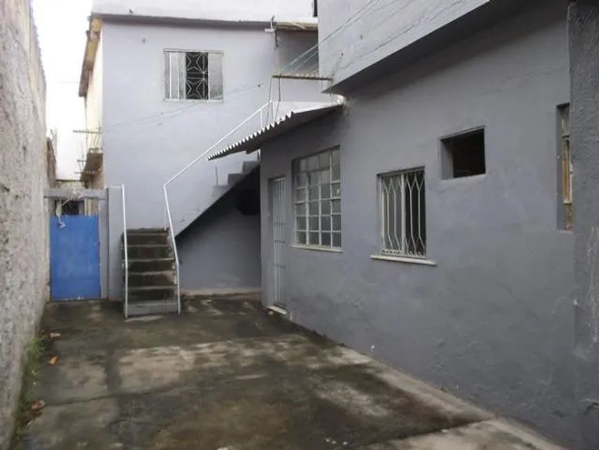 casa térrea em vila de 1 quarto ao lado da prefeitura de nova iguaçu