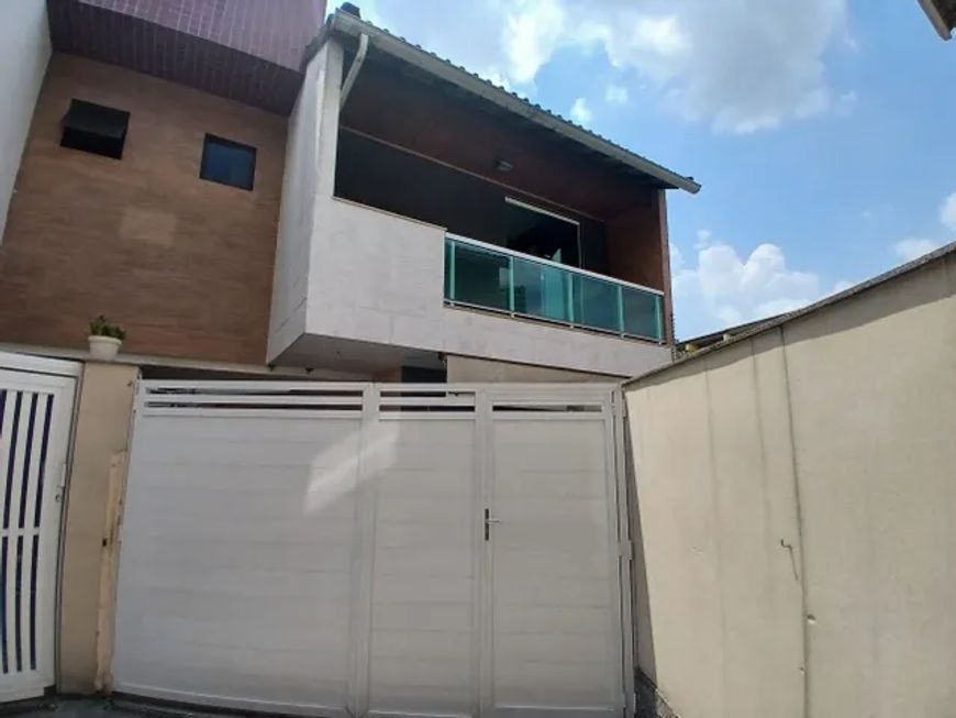 Alugo casa em Nova Iguaçu - RJ.