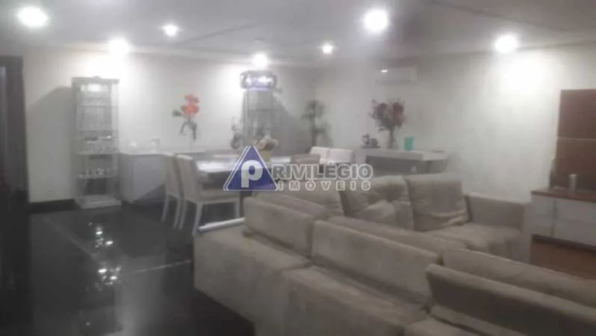 Apartamento à venda, 3 quartos, 3 suítes, 2 vagas, Centro - Nova Iguaçu/RJ