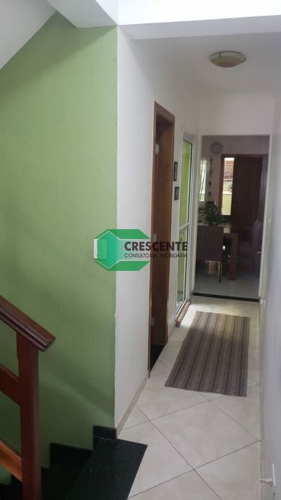 Sobrado próximo Carijós no Jd. Progresso, Santo André.
