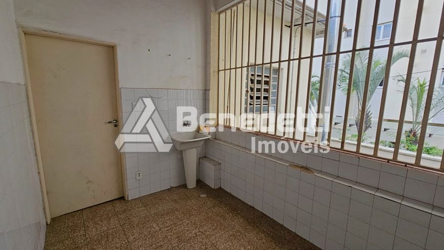 Casa para aluguel possui 162 metros quadrados com 4 quartos em Casa Branca - Santo André - SP