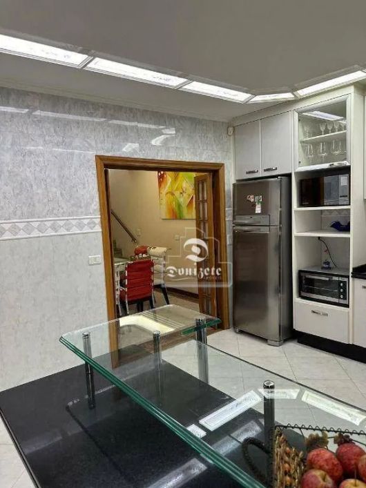 Sobrado com 3 dormitórios à venda, 195 m² por R$ 999.999,90 - Vila Camilópolis - Santo André/SP