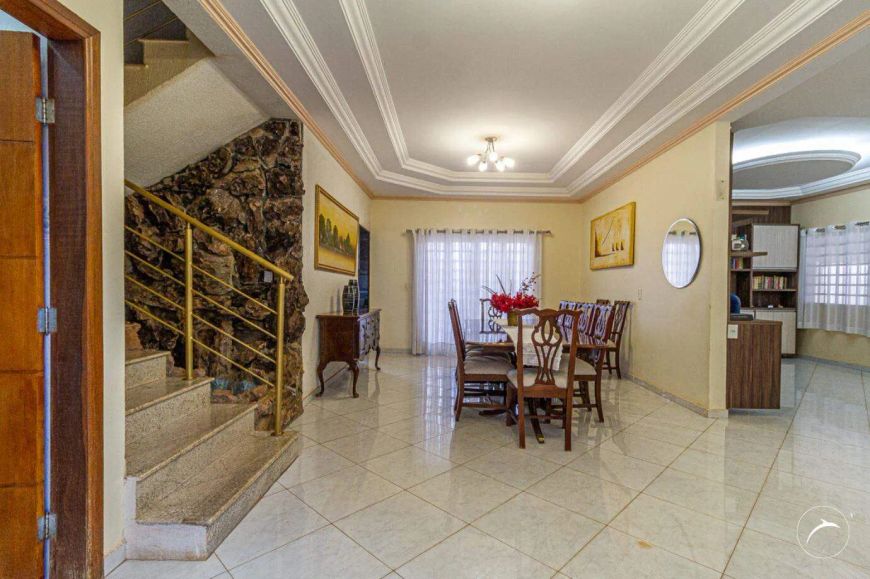 Casa à venda, 6 quartos, 2 suítes, 8 vagas, Vicente Pires - Brasília/DF