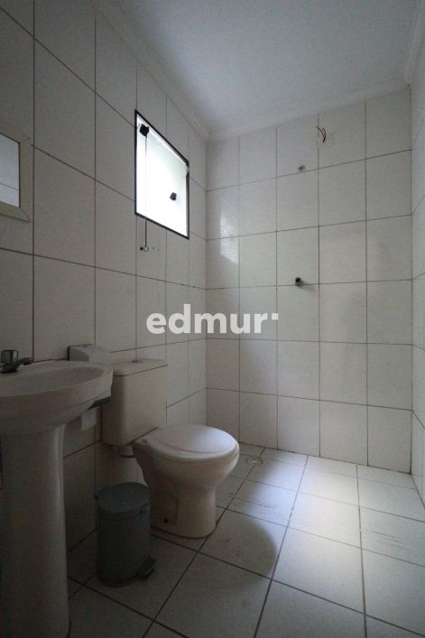 SALÃO para ALUGUEL com 220m² no bairro Parque Das Nações com 0 quartos e 0 vagas. Santo André, SP